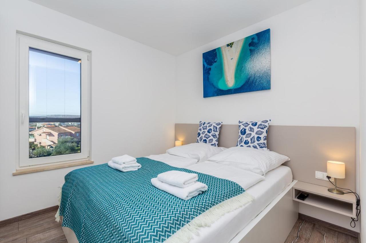 Apartments Luca Krk Town Exterior photo